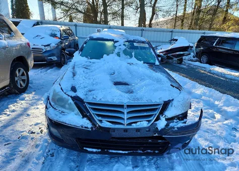 2011 Hyundai Genesis 3.8L from USA, damaged, VIN KMHGC4DEXBU112752